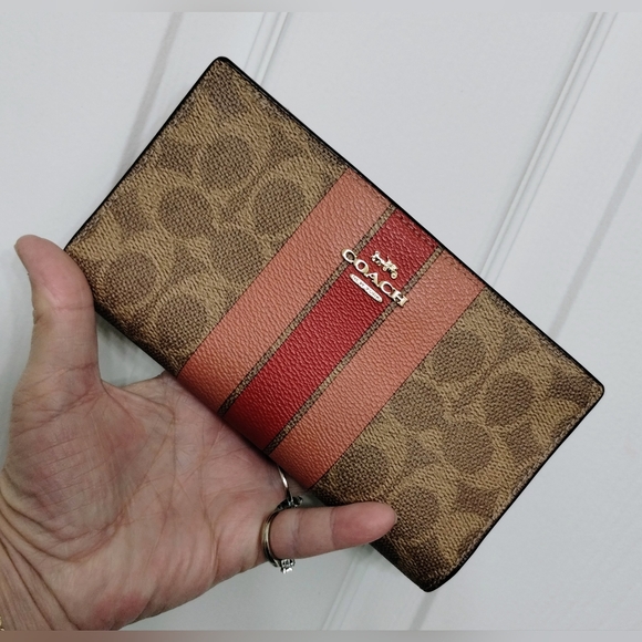 Coach Wallet New - Picture 9 of 9